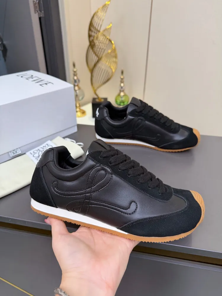 羅意威·LOEWE 阿甘鞋⛳️腳感無敵!年度暴走款 內增高德訓鞋!