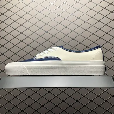 💰469 純原Vans 萬斯 Authentic Reissue 44 低幫休閒板鞋 尺碼：35 36 36.5 37 38 38.5 39 40 40.5 41 42 42.5 43 44 編號：18DCEE14