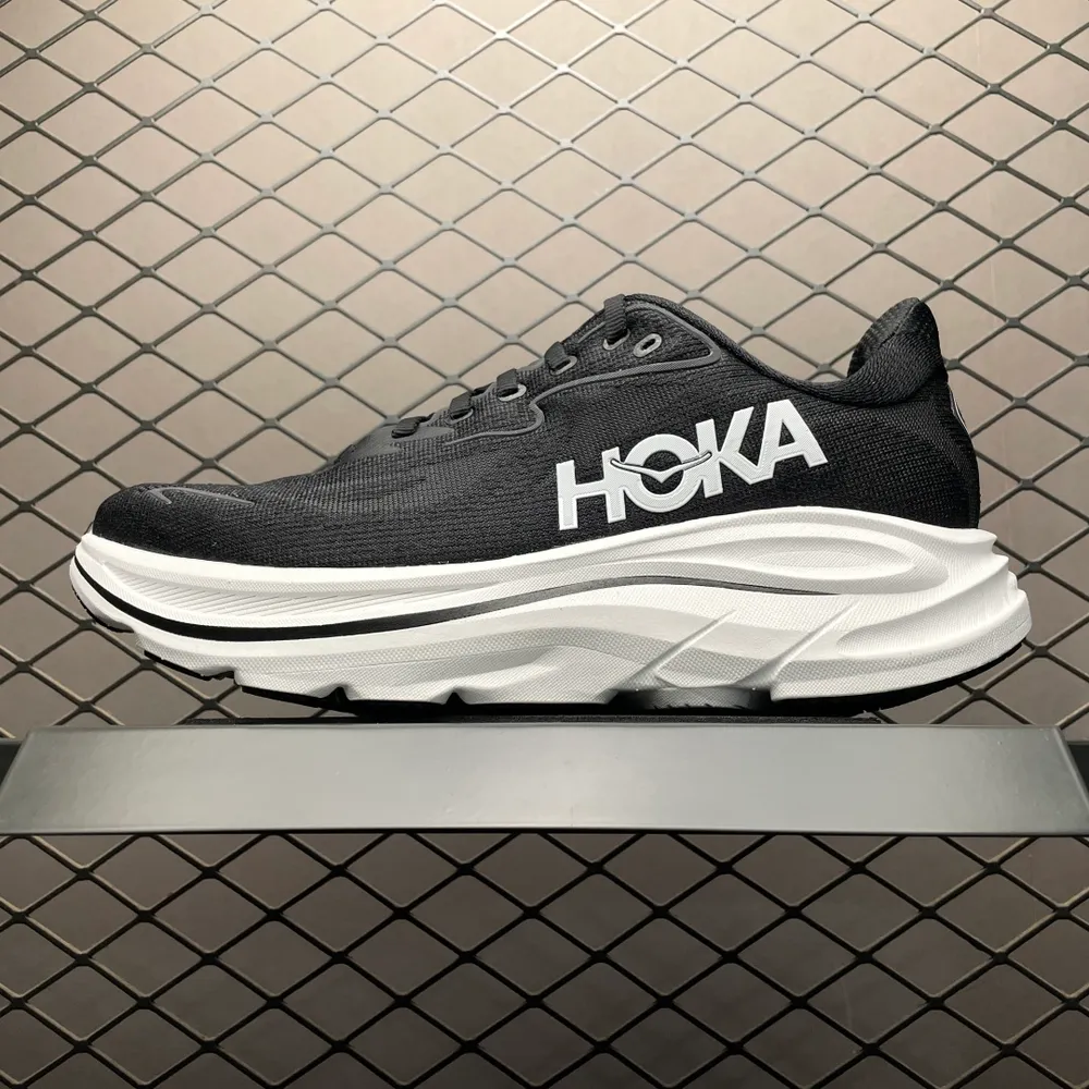 💰550  純原 Hoka One One Clifton 10 低幫厚底輕量戶外運動鞋 1162030原裝輕量化材料超輕量大底 正確中底布 區別市面通貨 尺碼：36 36.5 37 38 38.5 39 40 40.5 41 42 42