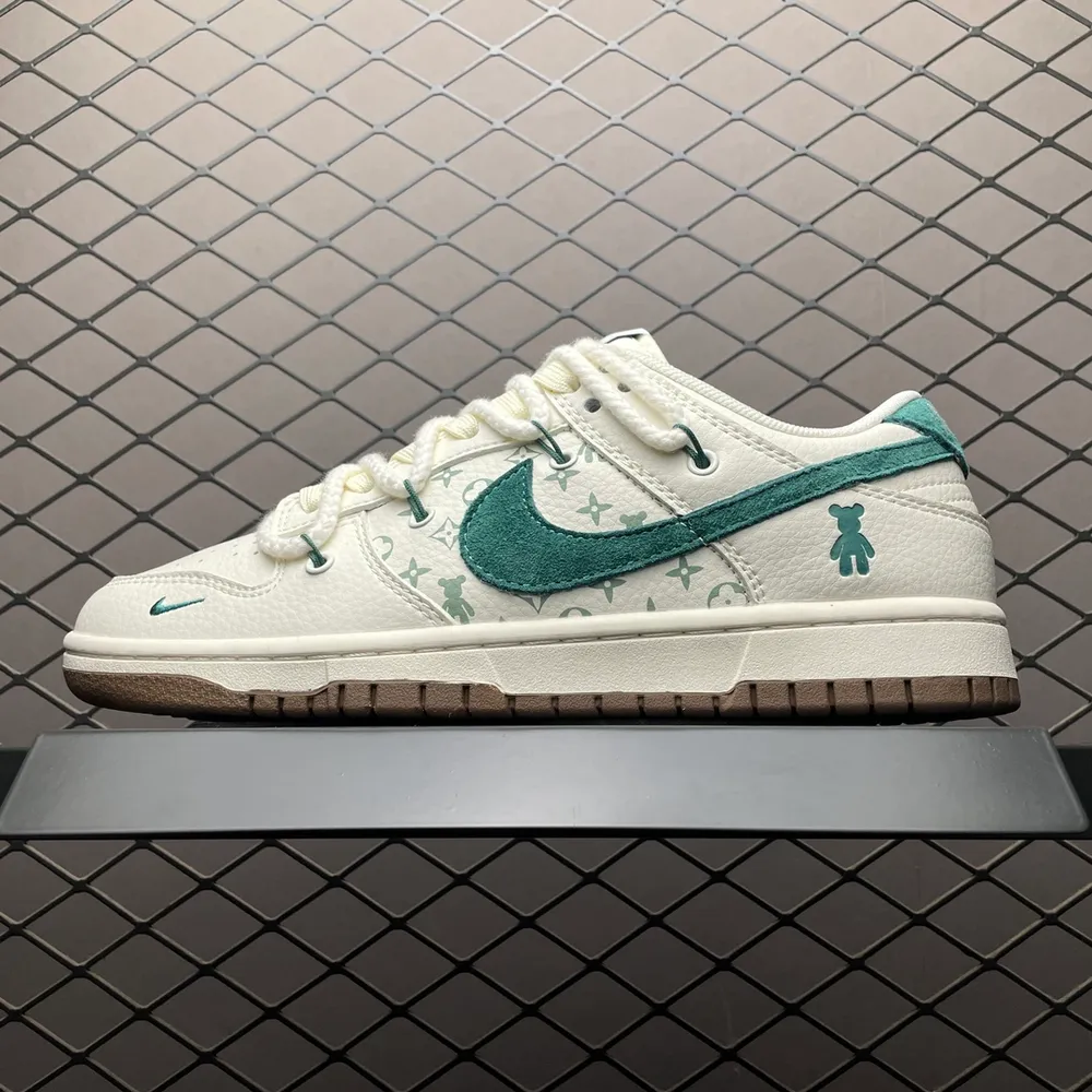 💰660 純原NK Dunk Low 客制款 低幫休閒板鞋 SJ2068-292 尺碼：36 36.5 37.5 38 38.5 39 40 40.5 41 42 42.5 43 44 44.5 45 編號：35YEFFJ