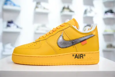 純原 Off-White x Nike Air Force 1 ’07空軍一號解構版本低幫百搭板鞋 黃銀 採用純原裝Prime Asia產皮料 原檔案原資料開發版型 縝密中底拉幫工藝 內建真全掌air sole氣墊內底 原廠高頻追 私模大底