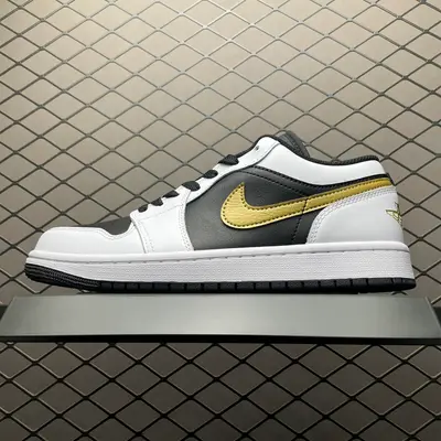 💰569 純原Air Jordan 1 Low AJ1喬1低幫文化籃球鞋 553558-172 目前市售最高品質出貨 原鞋開發 平臺訂單專用代工流水線打造 一眼ZP既視感 每一個配色均採購原鞋確認細節 尺碼：40 40.5 41 42 4