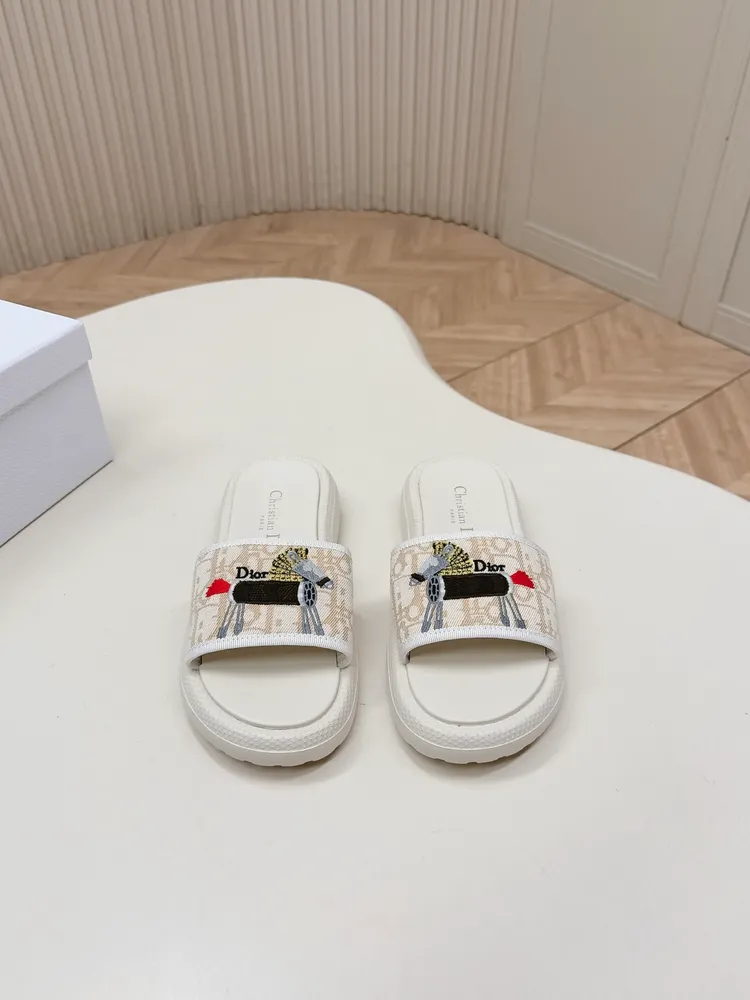 Dior迪奧2026ss夏季新款仙女刺繡拖鞋