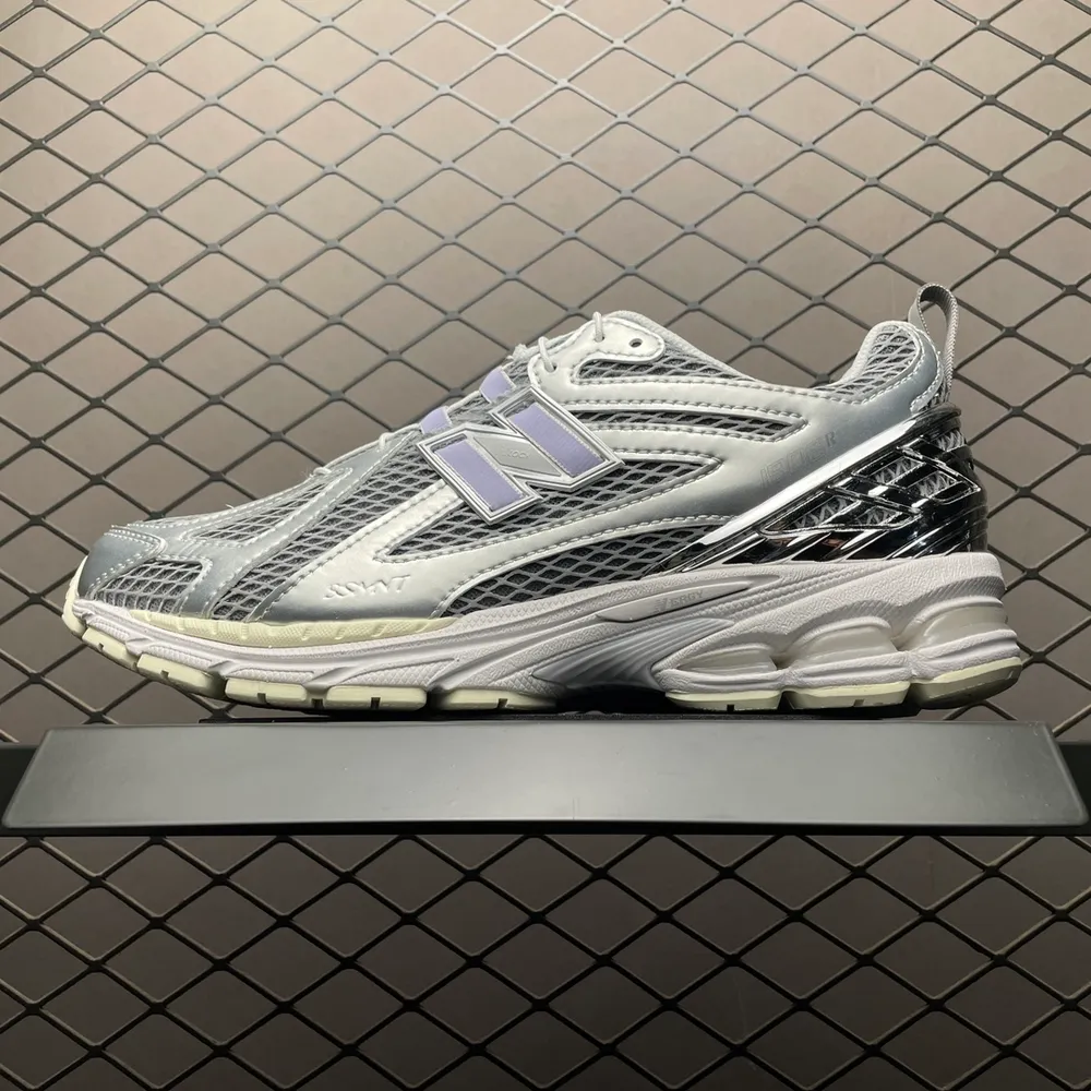 💰520 價格調整   純原 The Basement x New Balance 新百倫 聯名款復古休閒跑步鞋 M1906RBT 真正原廠資料開發 市售最高品質 原廠網紗 正確卡色皮料衝裁組合 匠心打造 鞋面鞋底工藝極其複雜 難度可想而