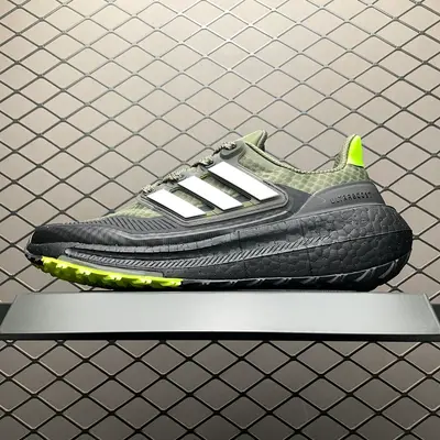 💰559 純原AD 阿迪 Ultra Boost Light 超彈力爆米花中底休閒跑步鞋 IF6530 尺碼：39 40 40.5 41 42 42.5 43 44 44.5 45 編號：27TDEE101