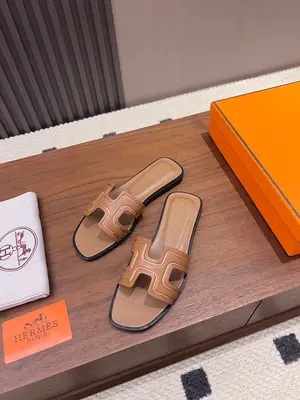 愛馬仕 .Hermes  2026夏季新款  匠詣新生 · 愛馬仕工字拖鞋❣️