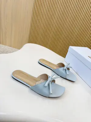 迪家2606新款，碼數:35-43碼，出廠價570（皮底加40）