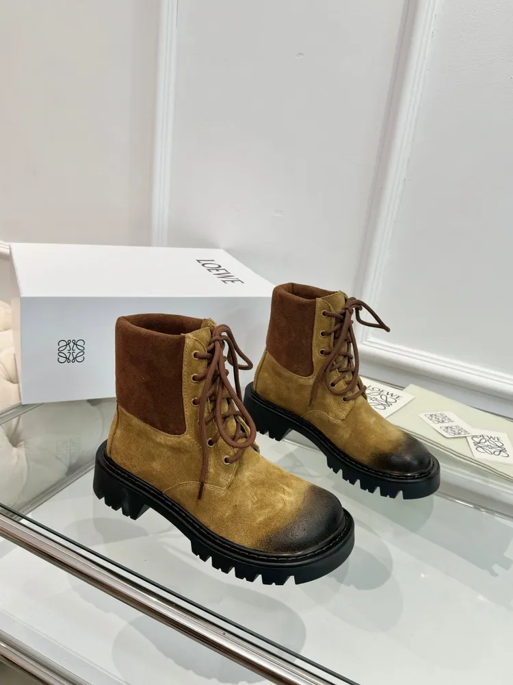 🆕💗【羅意威•Loewe】 火爆新款 配合整體原版楦型，時尚而個性好穿 顏色超讚