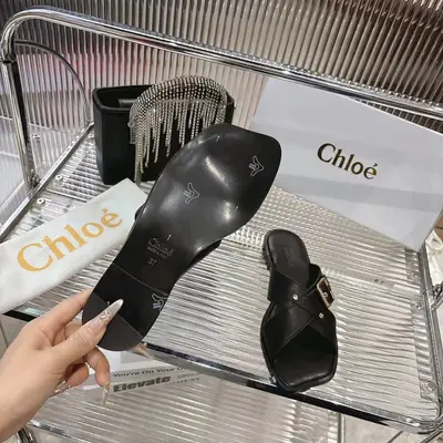 💥【2024/Chloe（克洛伊）拖鞋】：舒適時尚的選擇👟