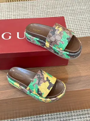 🔥【p590】全年出貨，】古馳Gucci最新限量厚底拖鞋 。頂級品質發售 購入正品開發 . 材質.工藝與原版一致