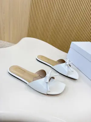 迪家2606新款，碼數:35-43碼，出廠價570（皮底加40）