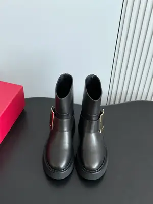 RogerVivie*24新款水鑽厚底鬆糕底短靴